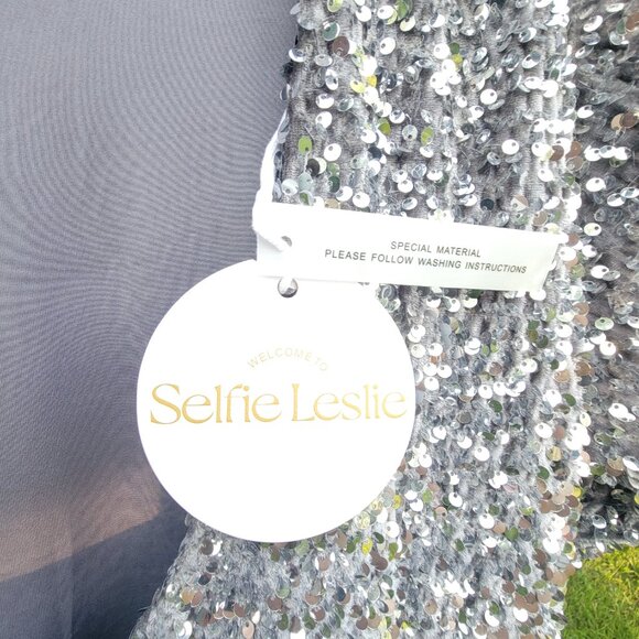 Selfie Leslie Miramar Backless Sequin Dress Silver Medium NWT - Picture 4 of 12